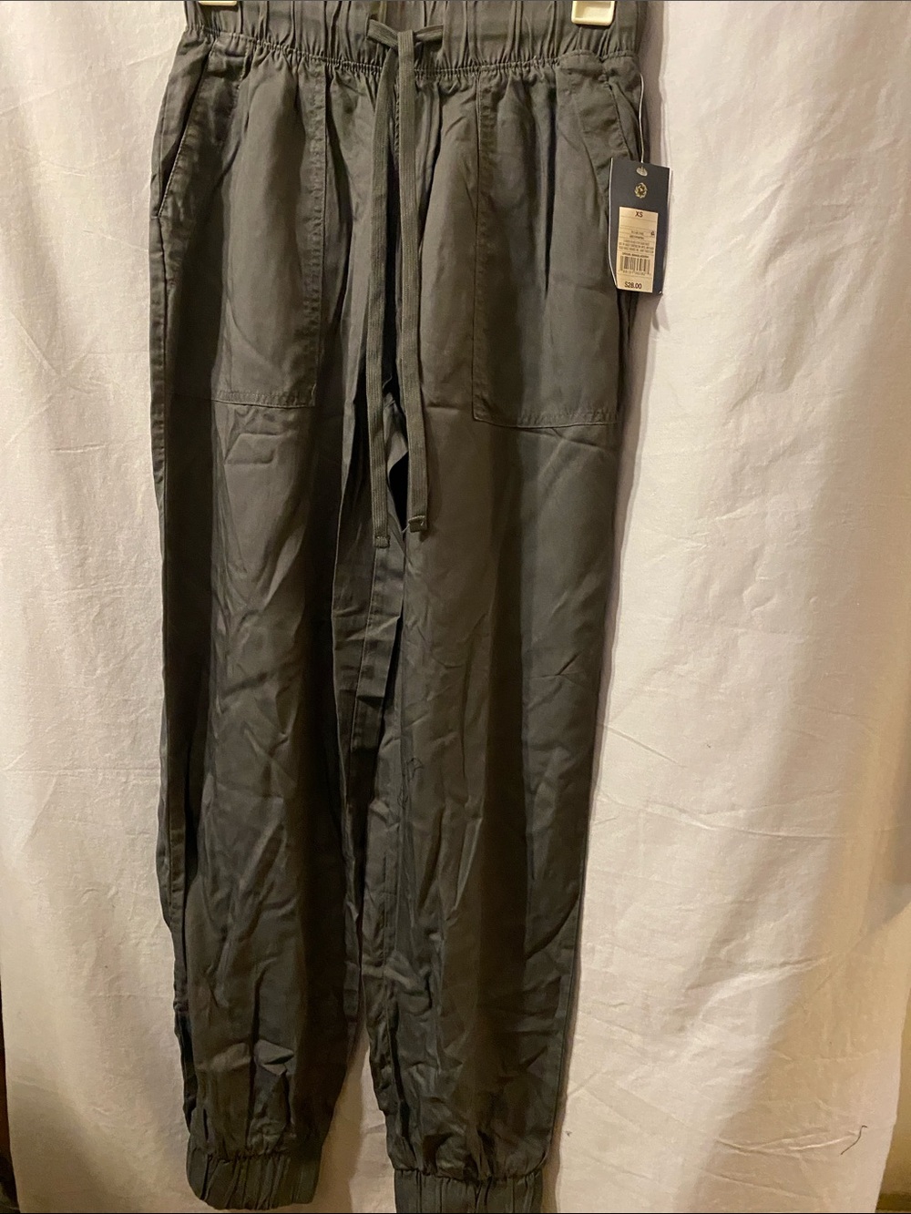 Woman’s Gray Drawstring Joggers